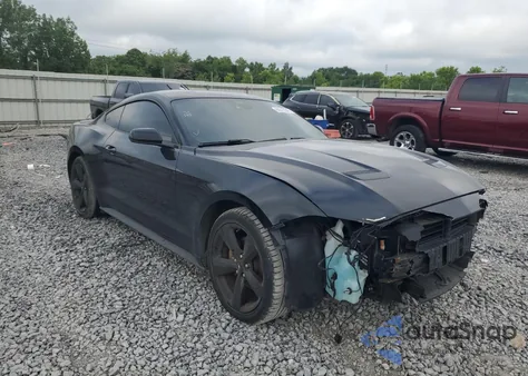 2021 Ford Mustang z USA, uszkodzony, nr VIN 1FA6P8TH9M5152945